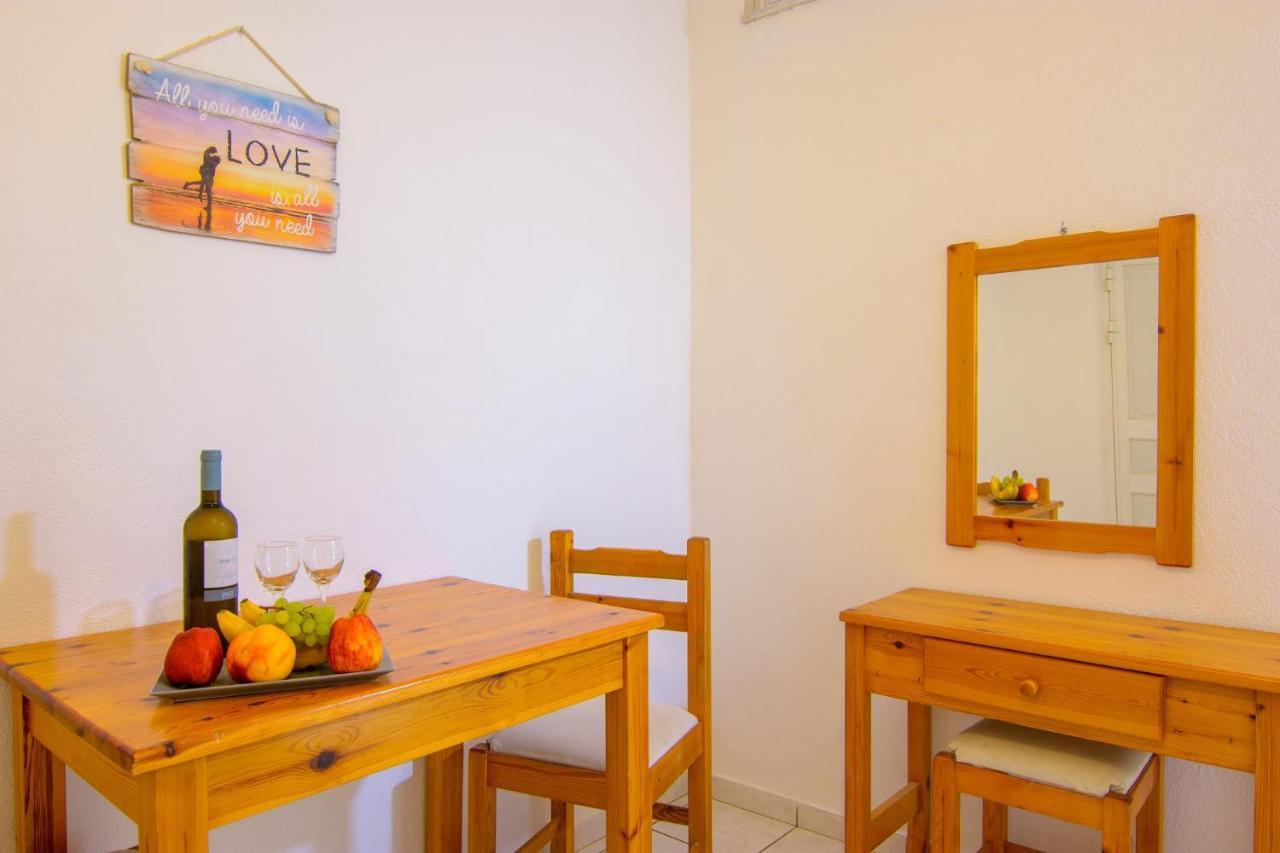 Hiona Seaside Apartment Elounda Екстериор снимка