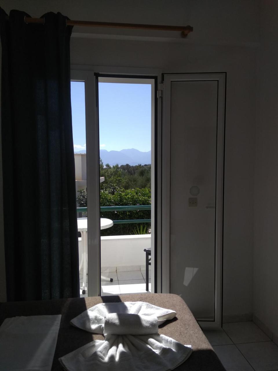 Hiona Seaside Apartment Elounda Екстериор снимка