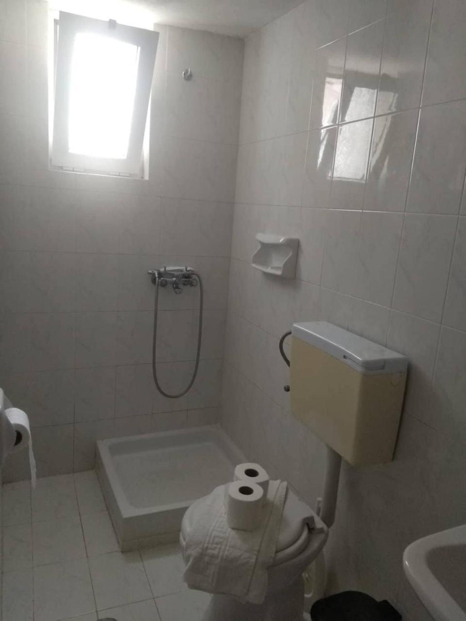 Hiona Seaside Apartment Elounda Екстериор снимка