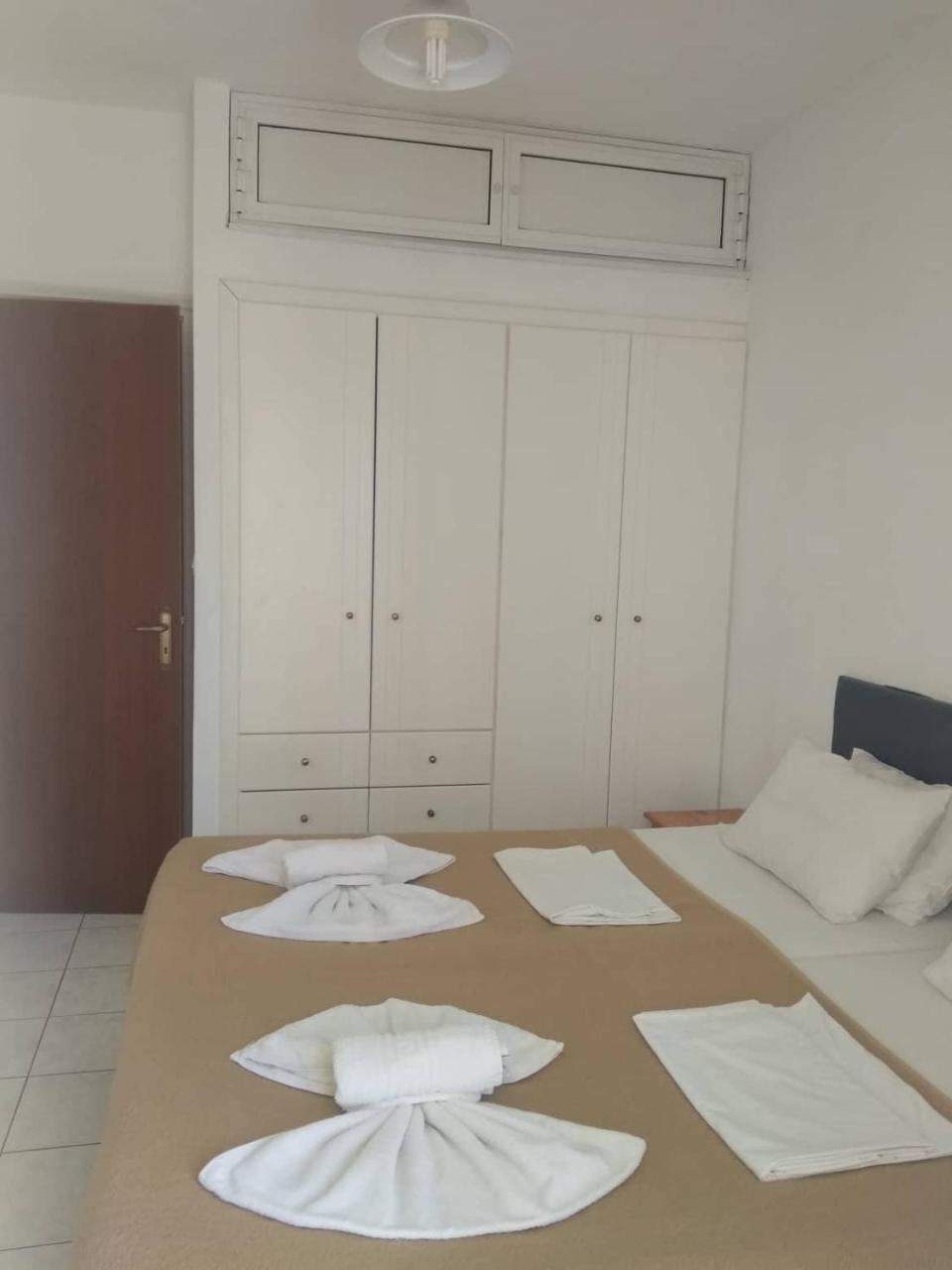 Hiona Seaside Apartment Elounda Екстериор снимка