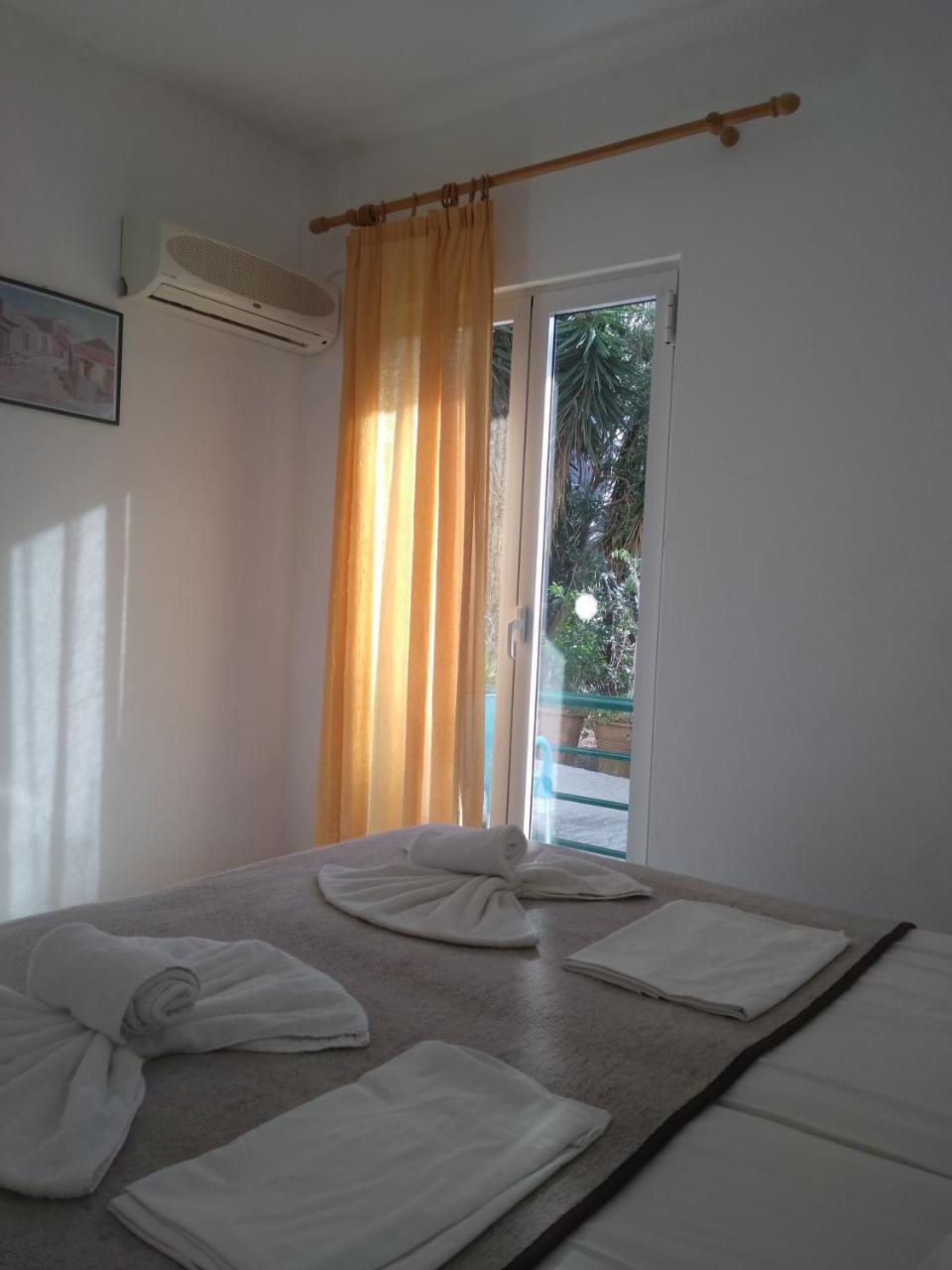 Hiona Seaside Apartment Elounda Екстериор снимка